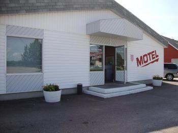 Motel De La Riviere Saint Felicien Ngoại thất bức ảnh